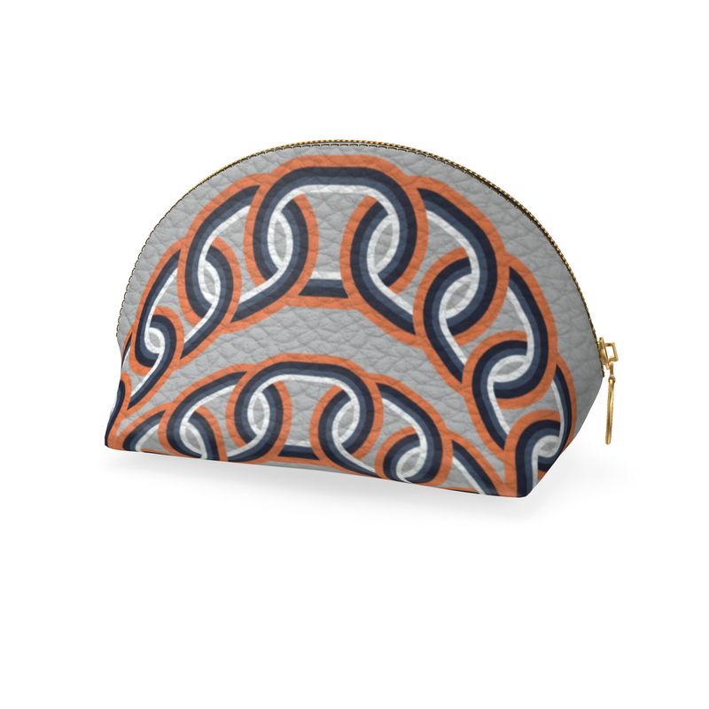 Shell Coin Purse in Chain Arches Gray Coral