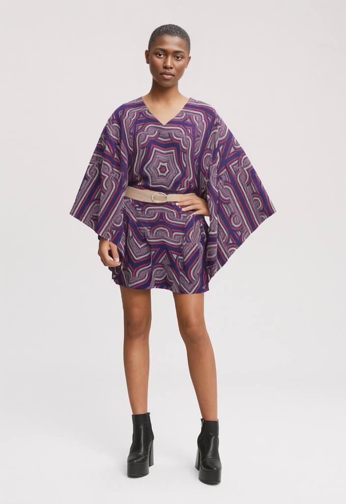 Kaftan Short in Geo Chains Blue