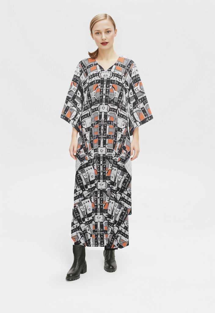 Kaftan in Harness Gray Coral