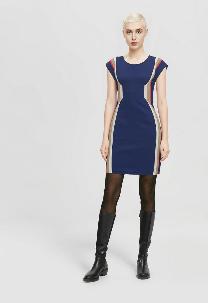 Tunic T Shirt Dress in Hourglass 3D Sports Blue
