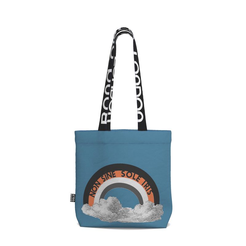 Everyday Totae Bag in Snakes